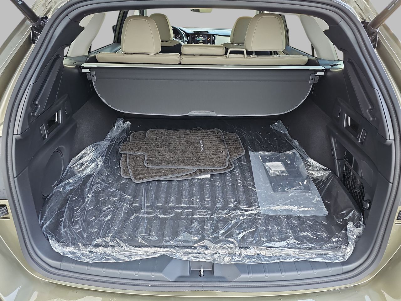 Certified Used 2025 Green Metallic Subaru Limited image 15