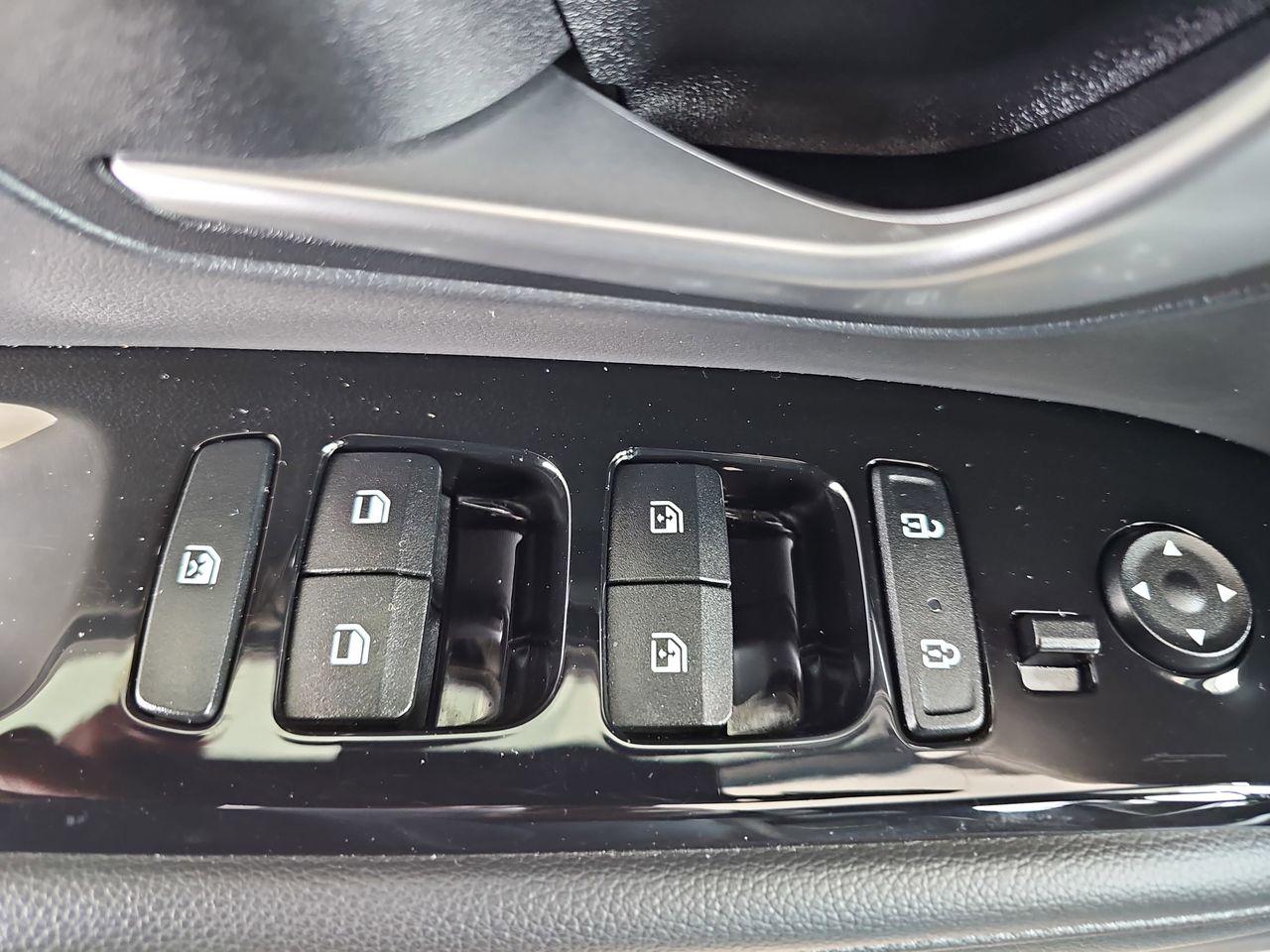 Used 2022 Blue Stone Hyundai Limited image 32