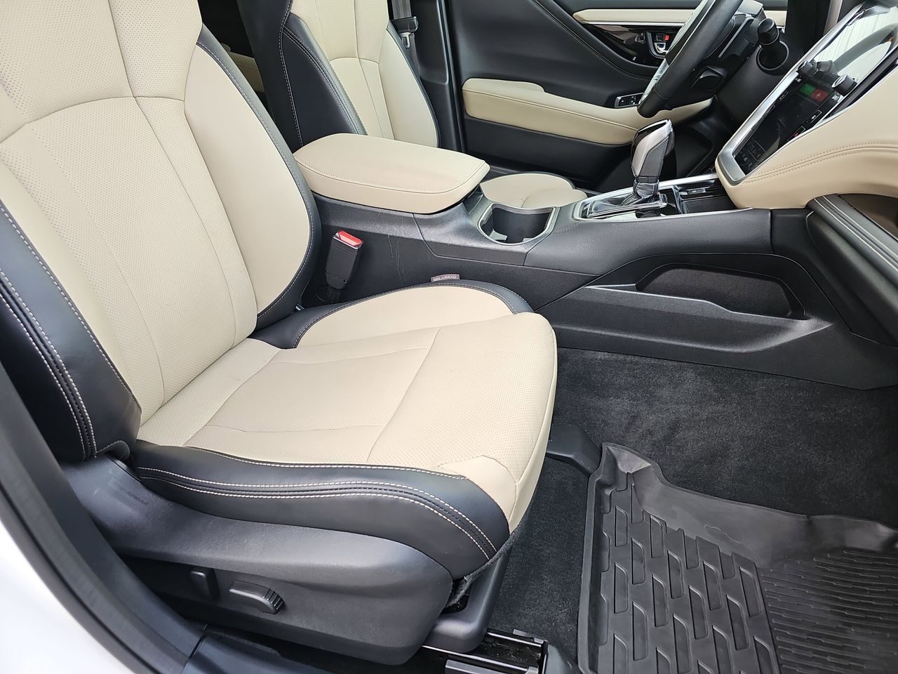 Certified Used 2023 Crystal White Pearl Subaru Limited image 13