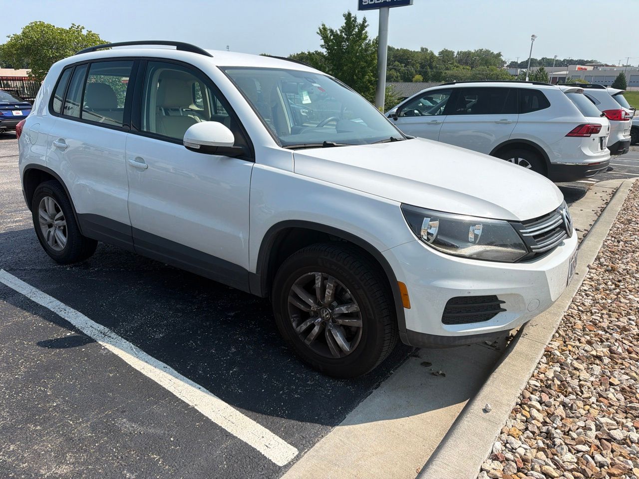 Used 2017 Volkswagen Tiguan S with VIN WVGAV7AX6HK011493 for sale in Kansas City
