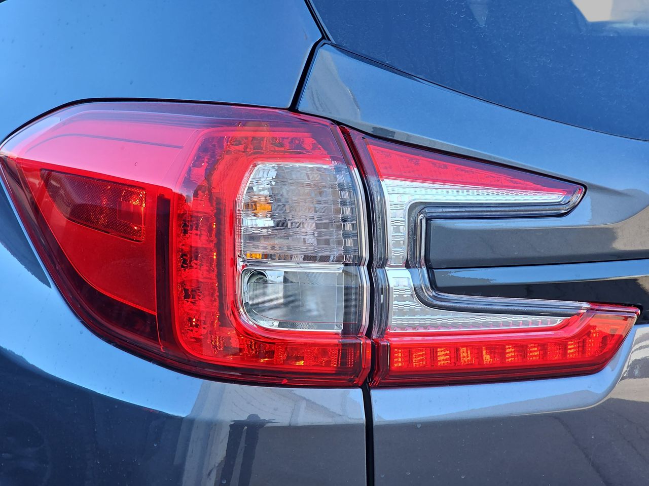 New 2026 Magnetite Gray Subaru Onyx Edition Touring 7-Passenger image 37