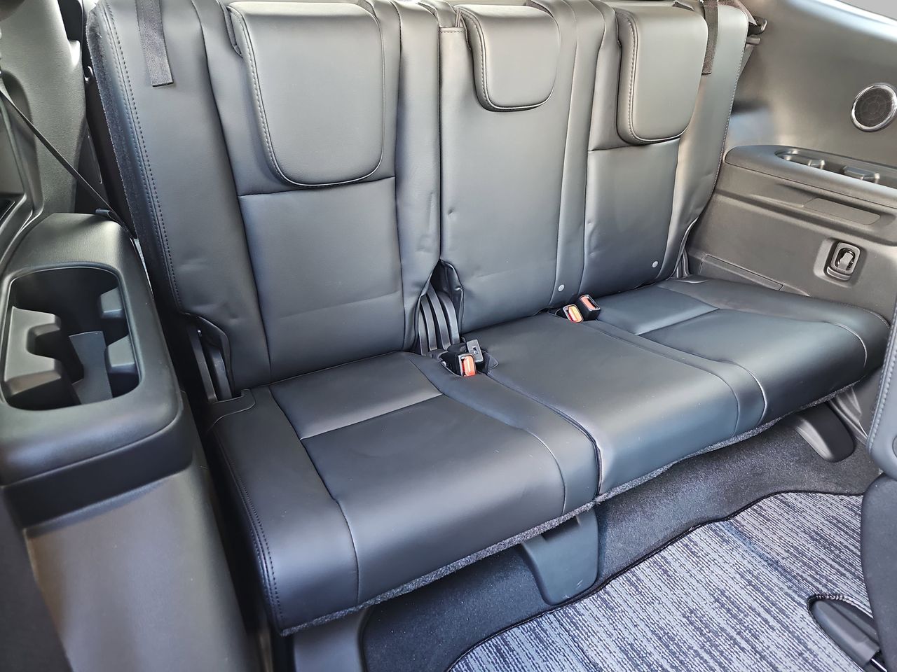 New 2026 Magnetite Gray Subaru Onyx Edition Touring 7-Passenger image 12