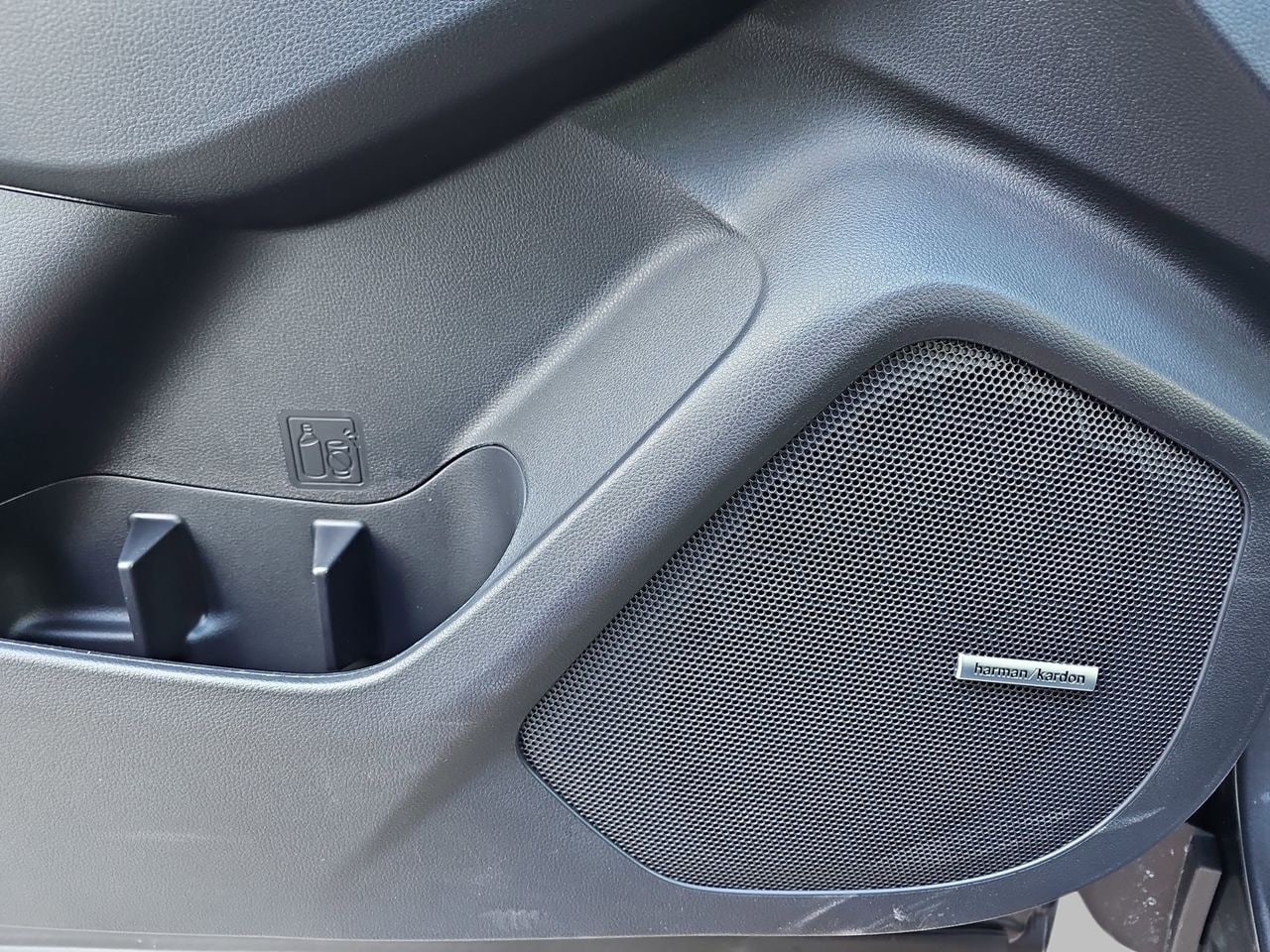 New 2026 Magnetite Gray Subaru Onyx Edition Touring 7-Passenger image 30