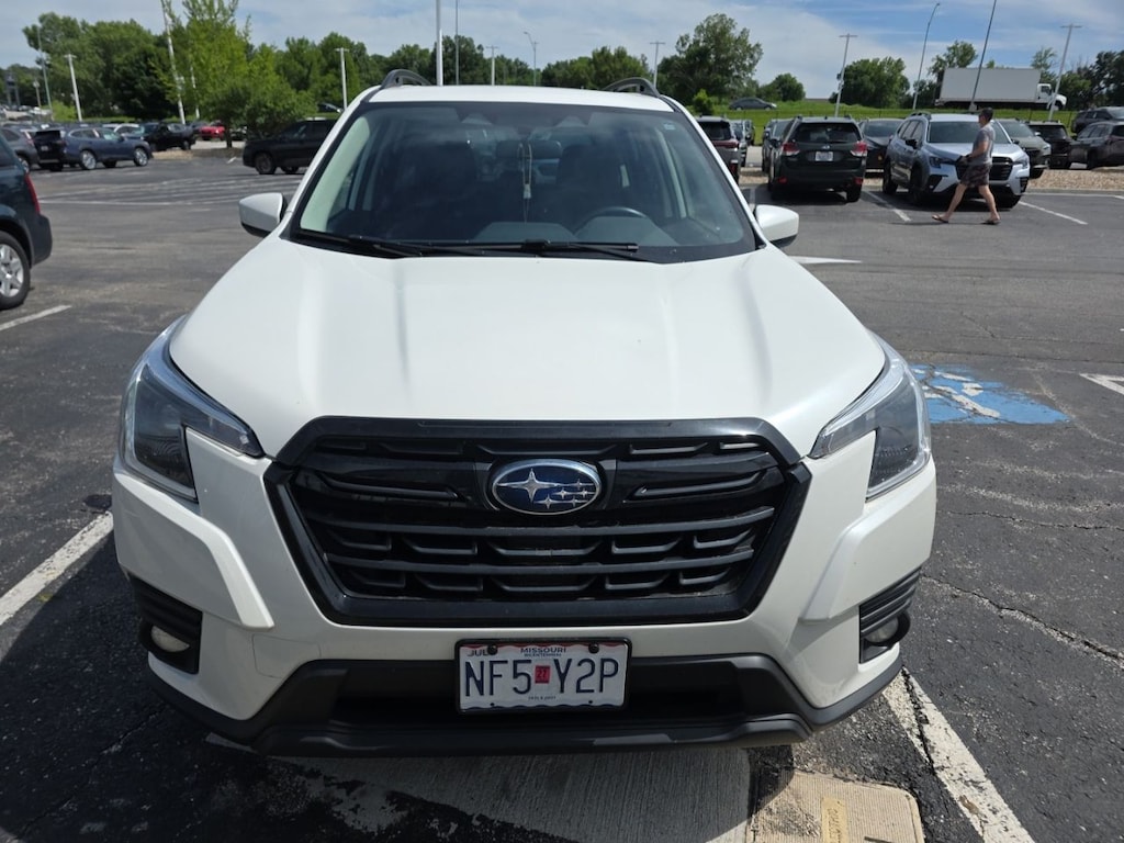 Used 2023 Subaru Forester Premium SUV