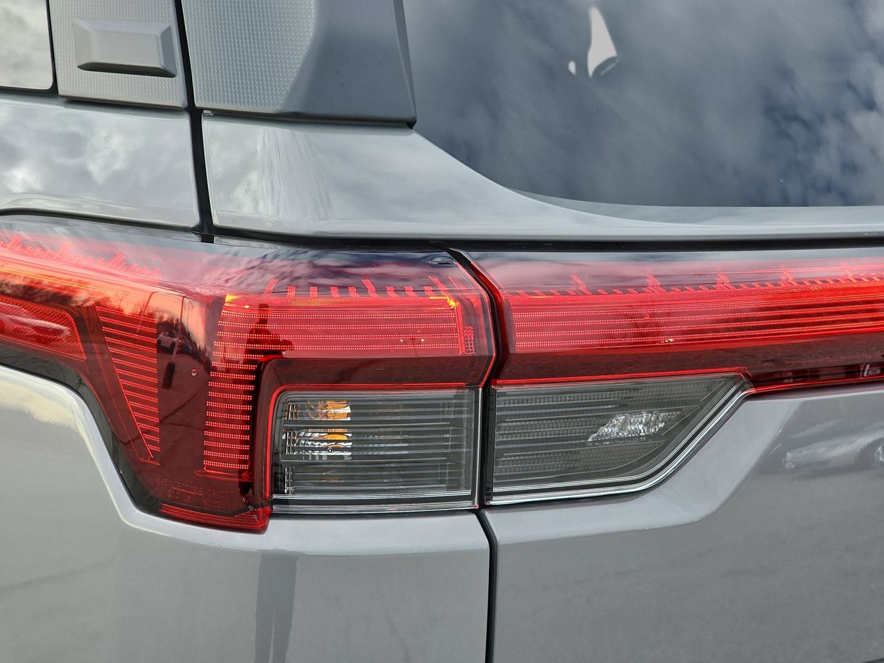 New 2026 River Rock Pearl Subaru Limited image 37