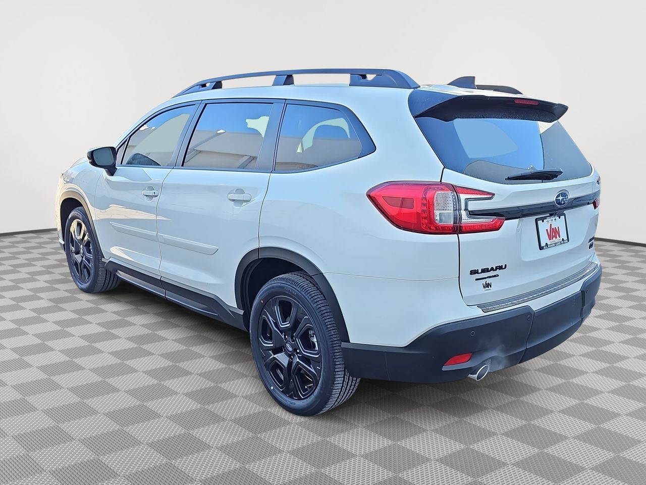 New 2026 Crystal White Pearl Subaru Onyx Edition Touring 7-Passenger image 7