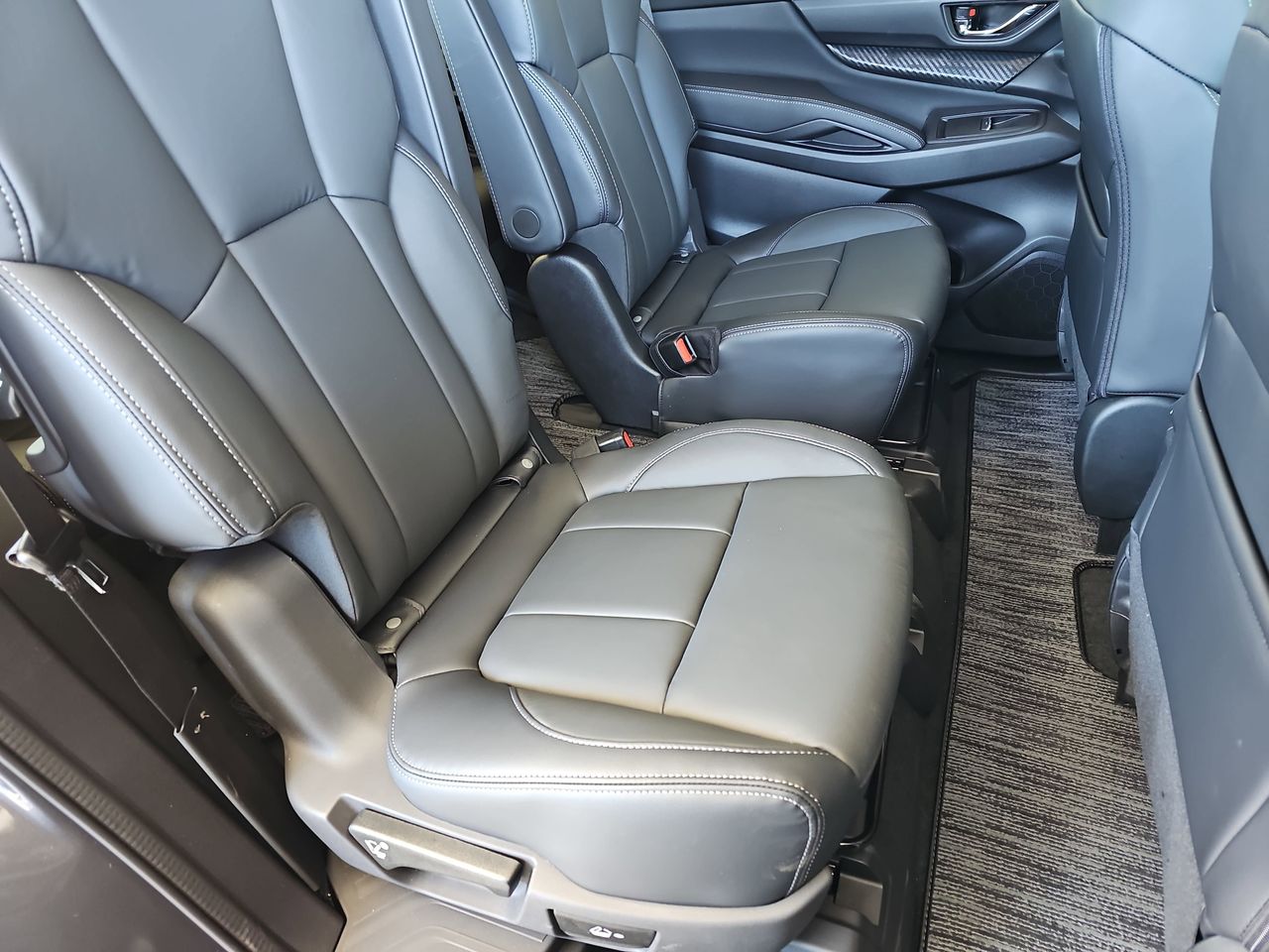 New 2026 Magnetite Gray Subaru Limited 7-Passenger image 15