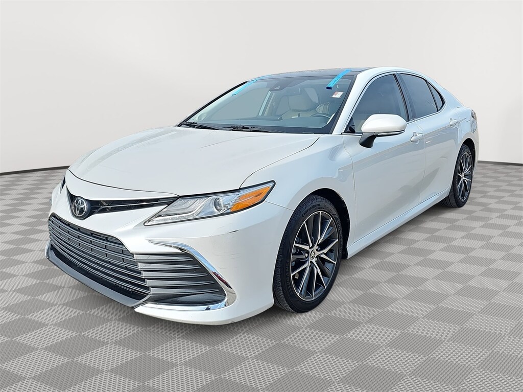 Used 2021 Toyota Camry XLE Sedan
