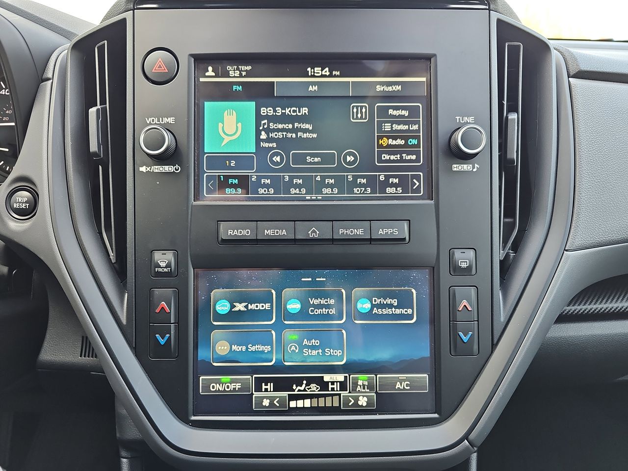 Certified Used 2025 Pearl Subaru Base image 25