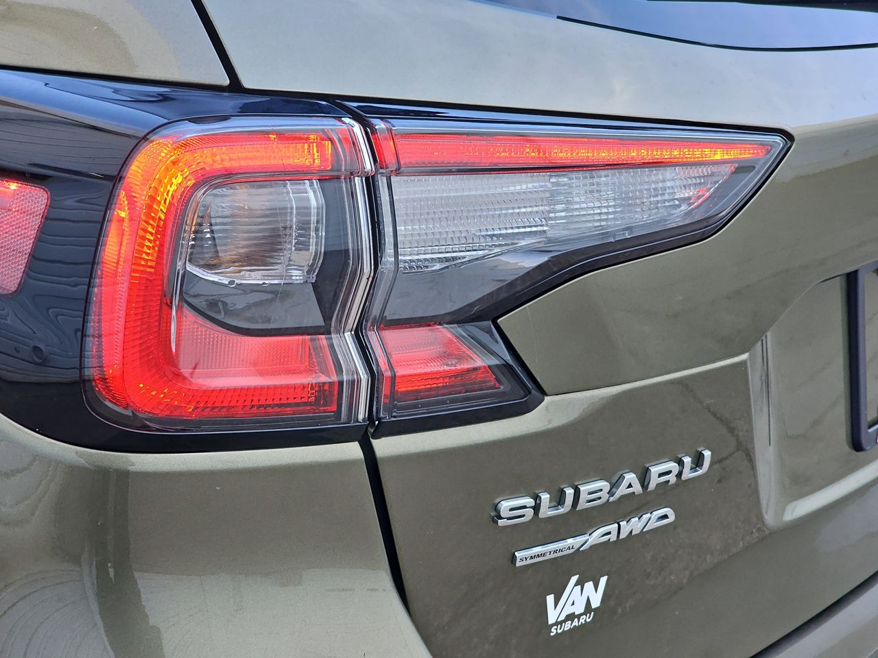 Certified Used 2025 Green Metallic Subaru Limited image 42