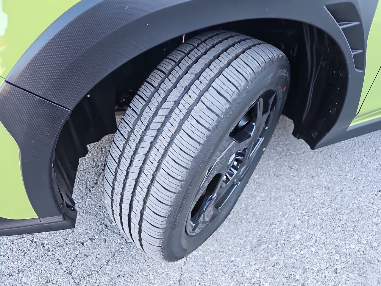 New 2026 Citron Yellow Pearl Subaru Sport Hybrid image 34