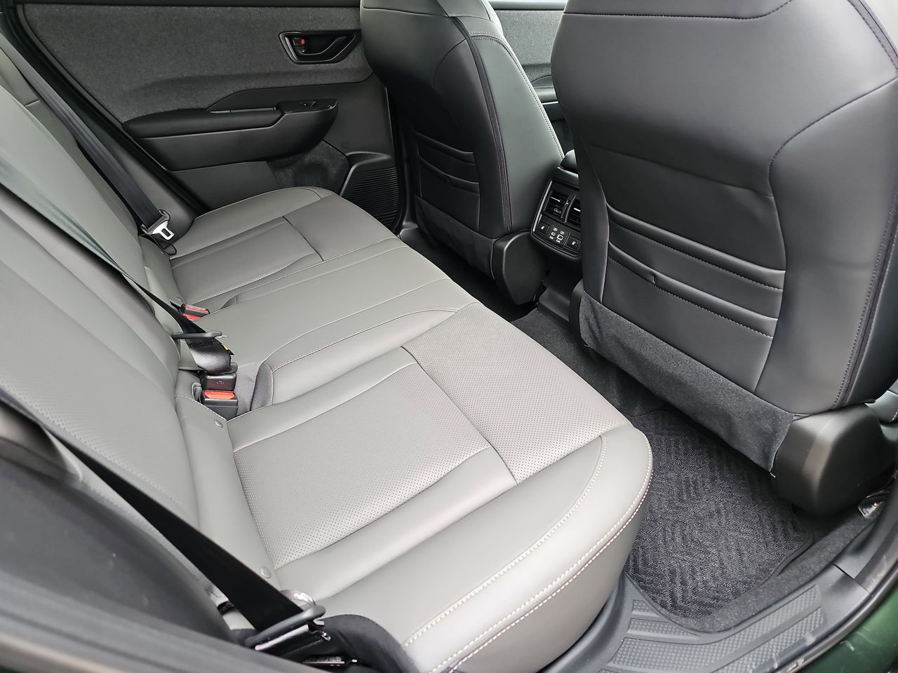 New 2026 Deep Emerald Green Pearl Subaru Limited XT image 11