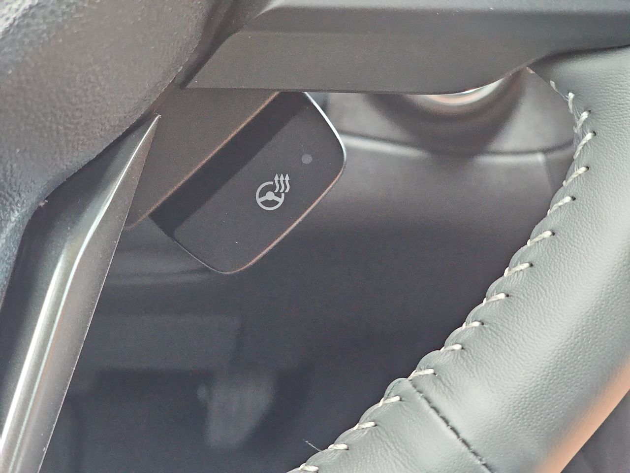 New 2026 Crystal Black Silica Subaru Touring 7-Passenger image 20