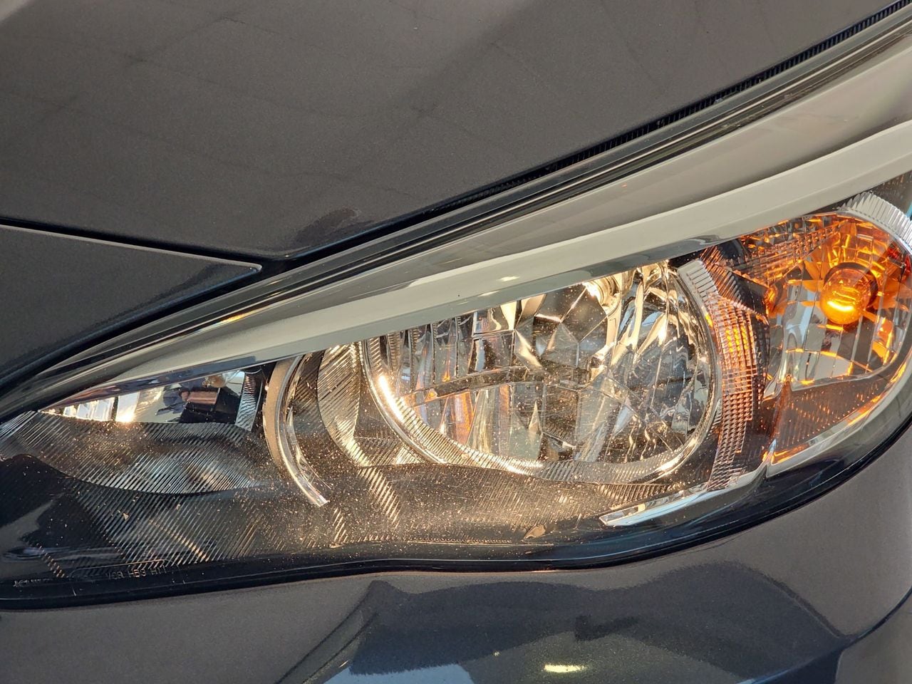 Used 2018 Dark Gray Metallic Subaru 2.0i Premium image 35