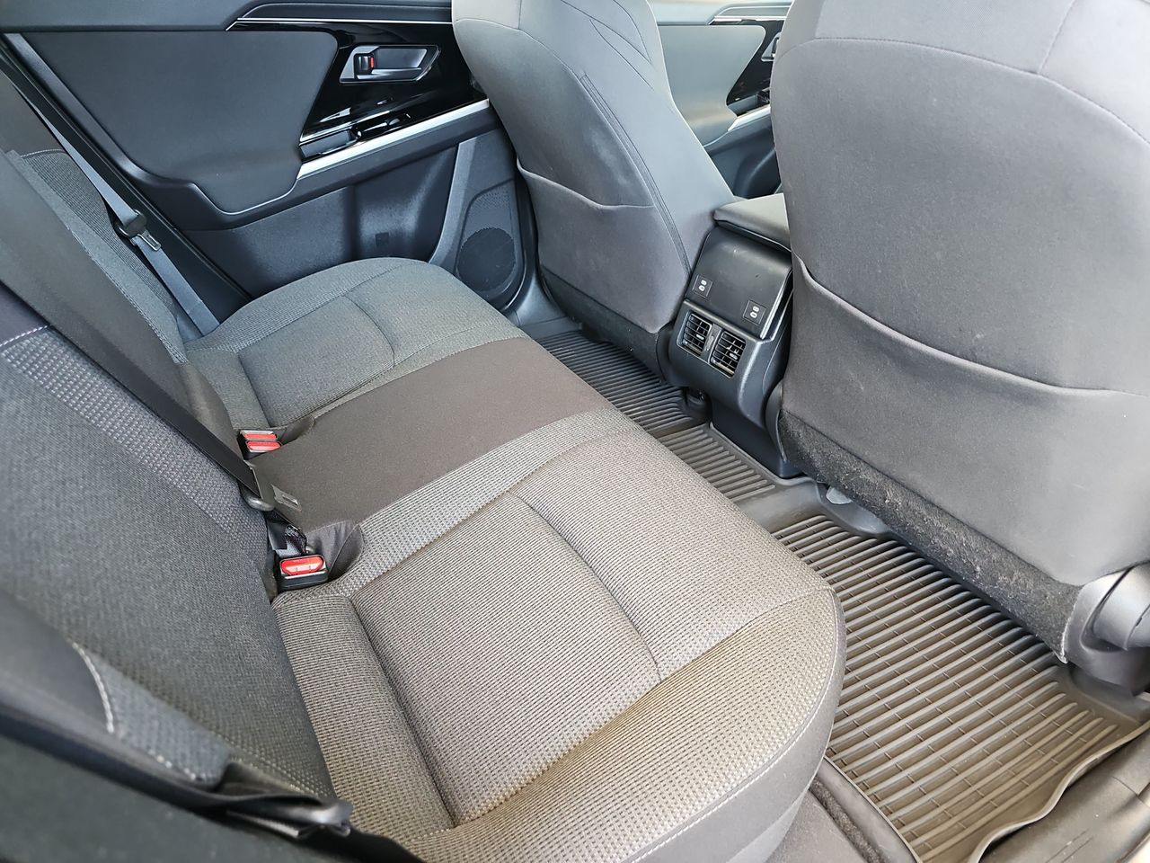 Certified Used 2023 Smoked Carbon Subaru Premium image 14