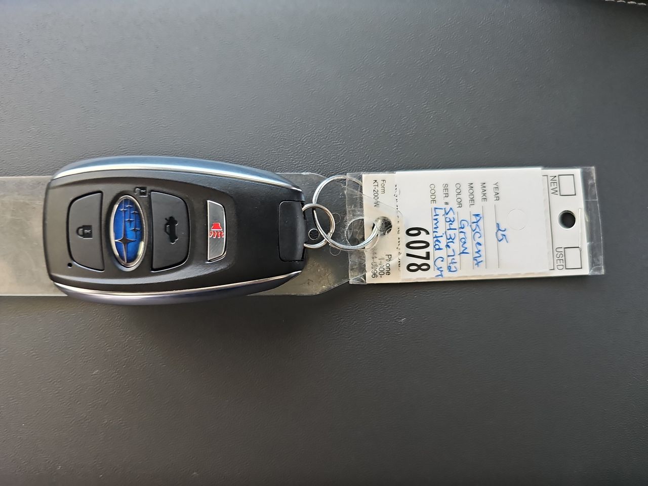 Used 2025 Magnetite Gray Metallic Subaru Limited image 39