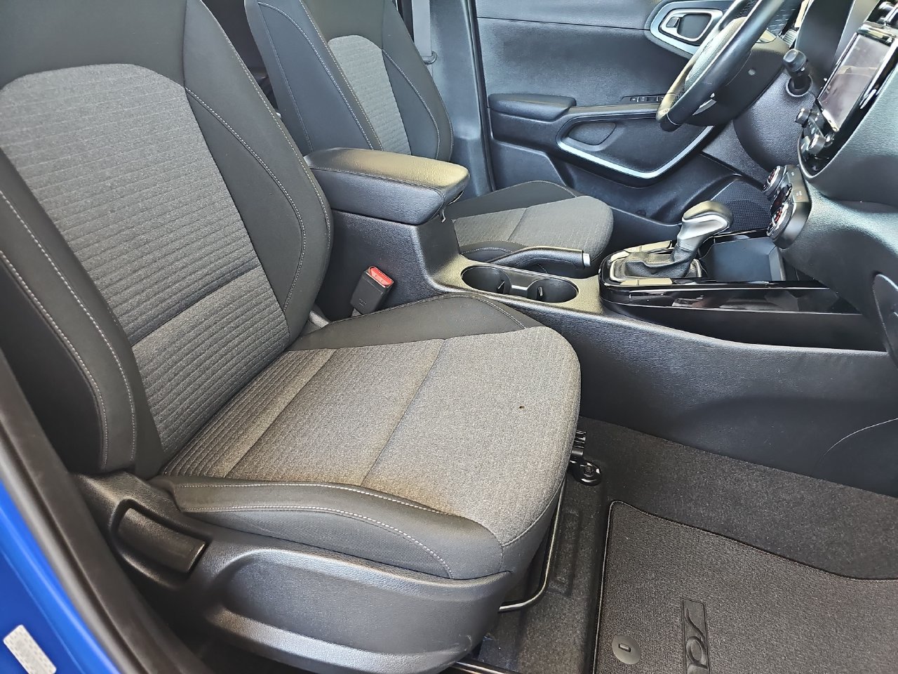 Used 2022 Neptune Blue Kia GT-Line image 13