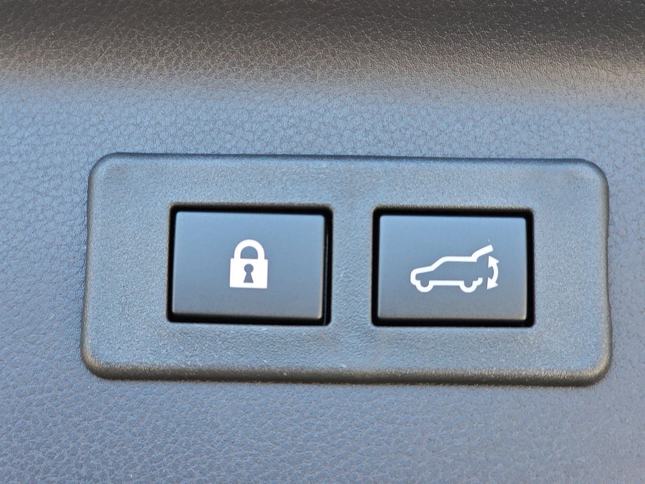 New 2026 Crystal White Pearl Subaru Premium image 13