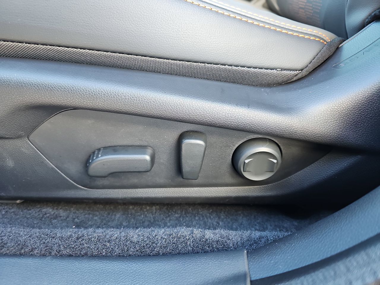 New 2026 Ice Silver Subaru Limited image 27