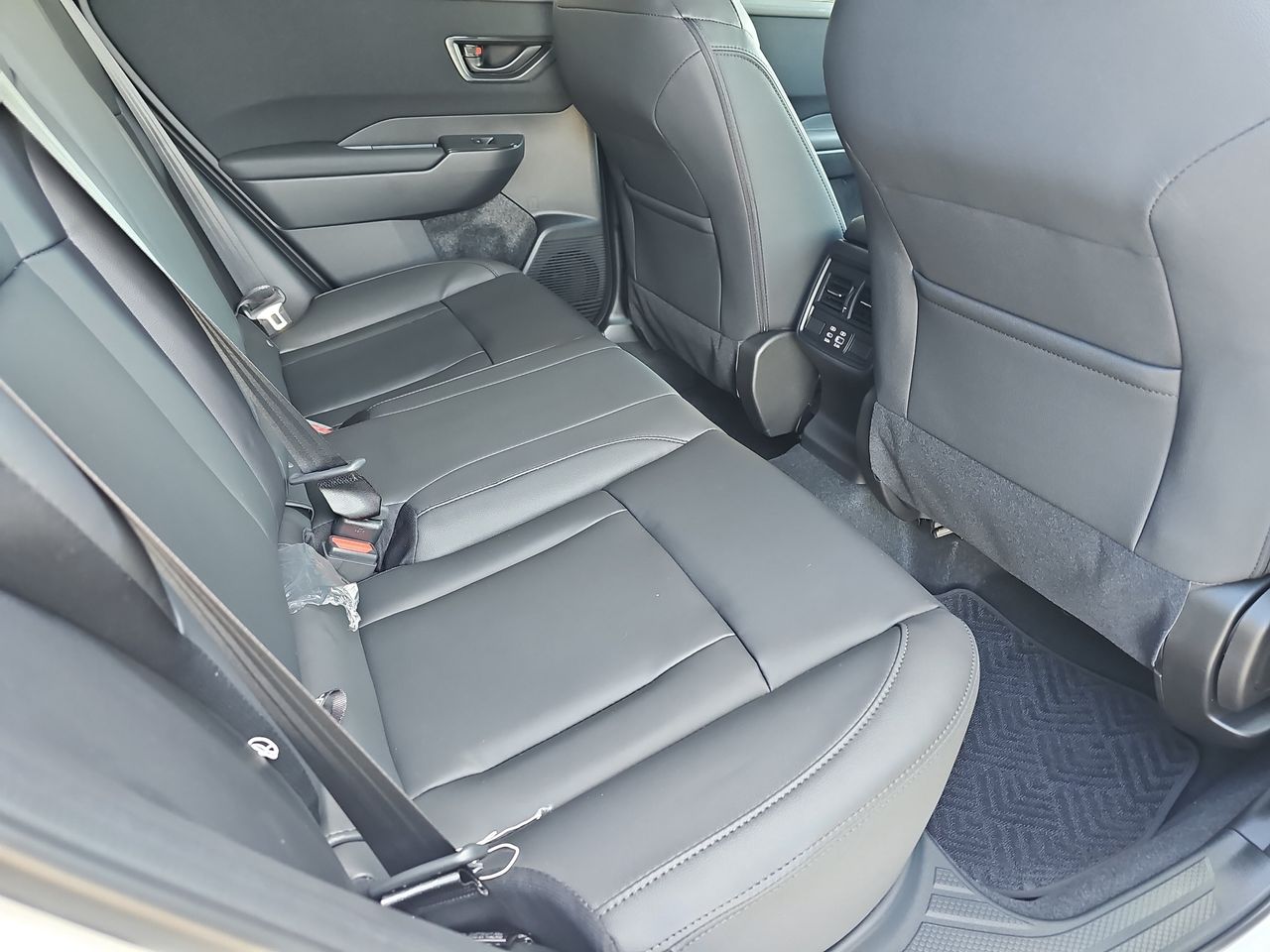 New 2026 Crystal White Pearl Subaru Touring image 11