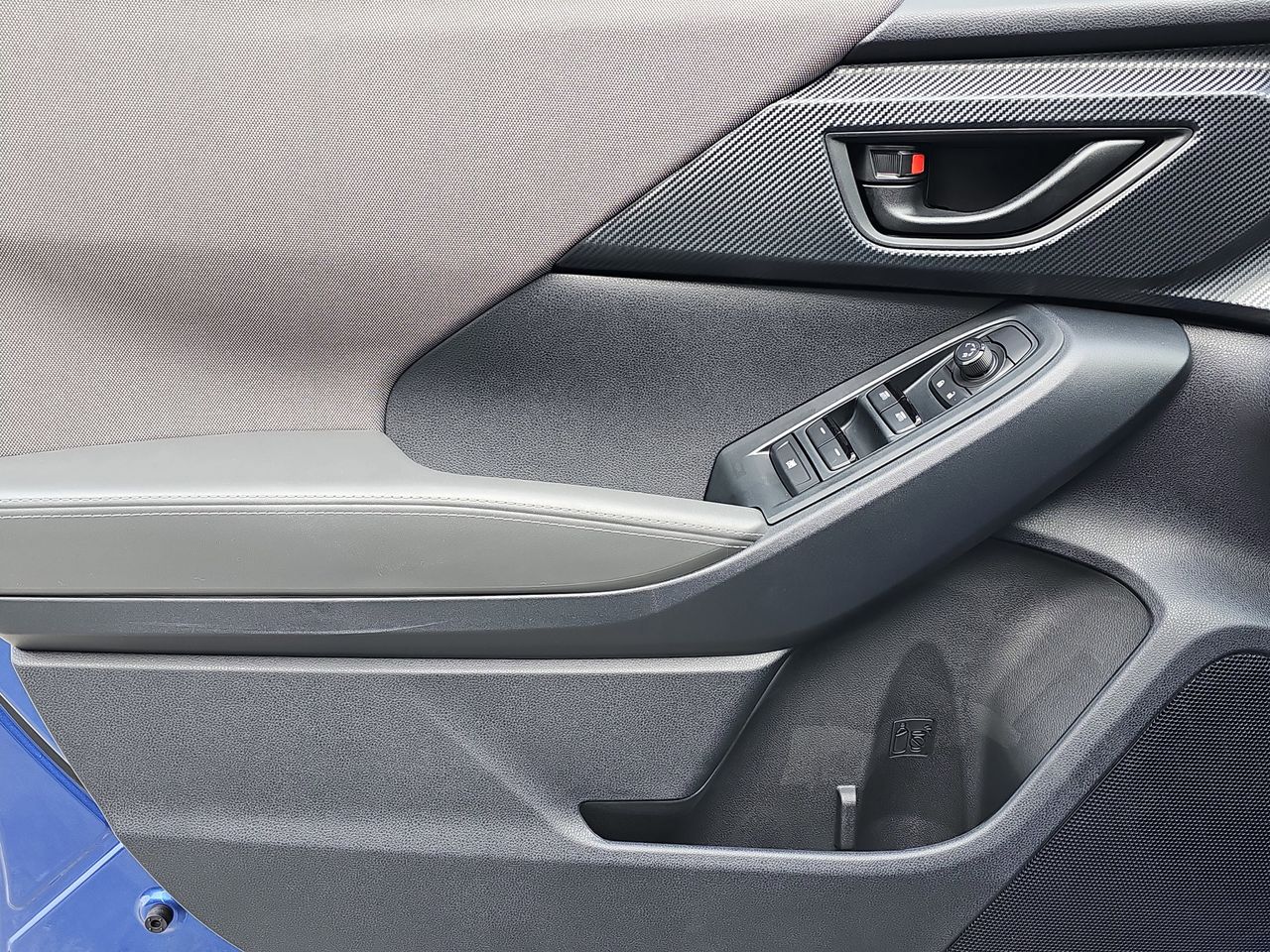 Certified Used 2025 Blue Pearl Subaru Premium image 31