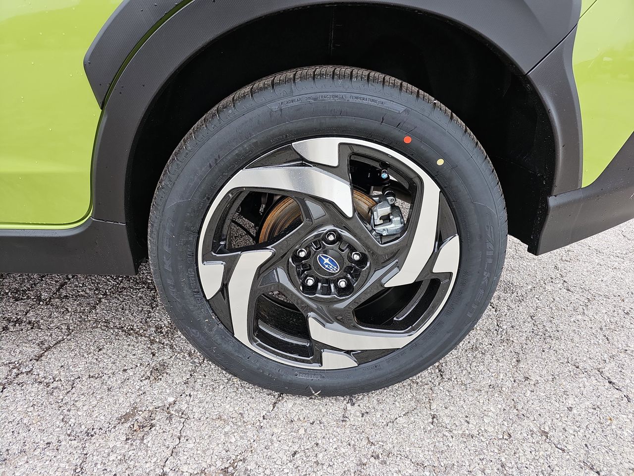 New 2026 Citron Yellow Pearl Subaru Limited Hybrid image 32