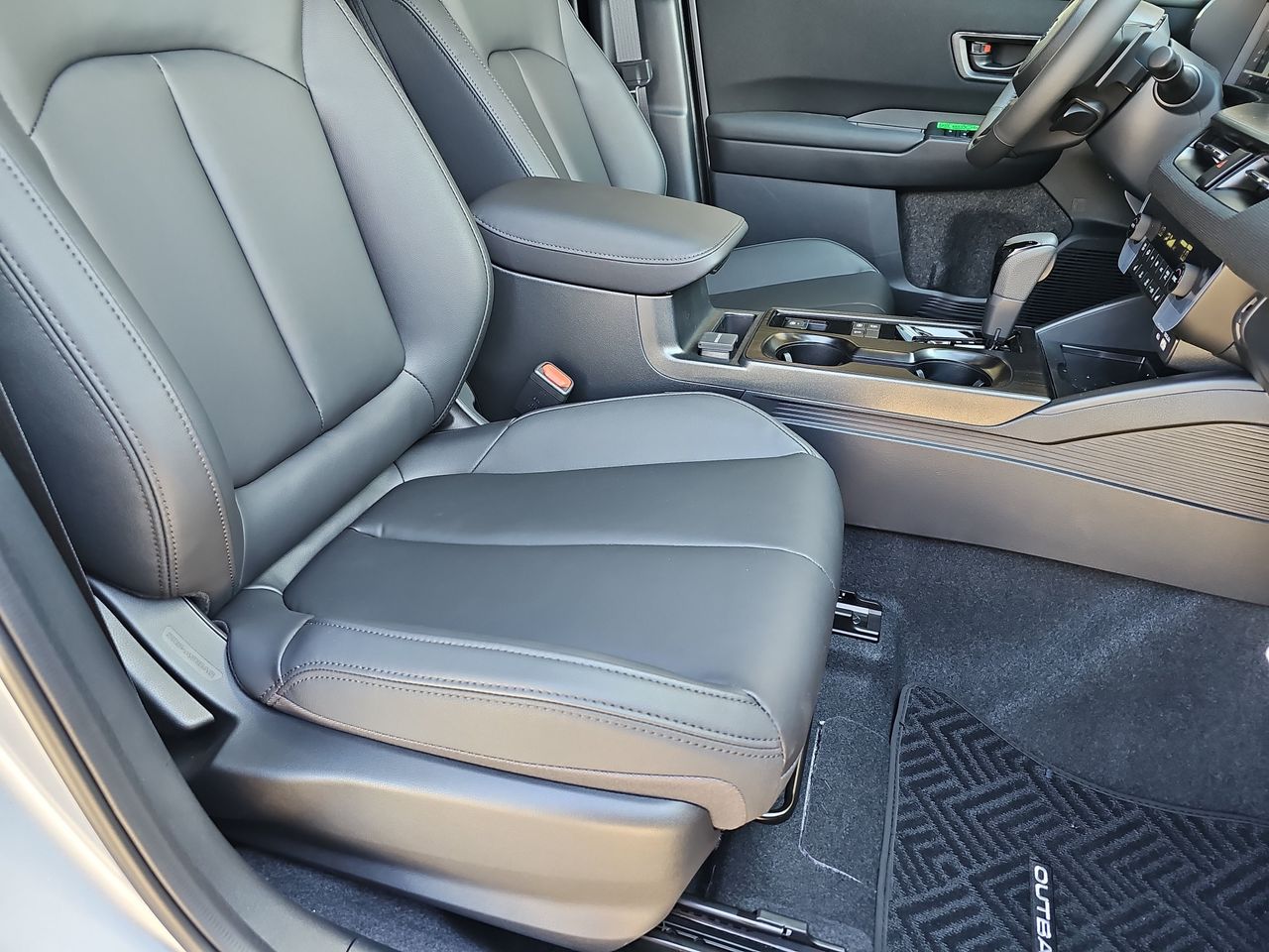 New 2026 Ice Silver Subaru Limited image 10