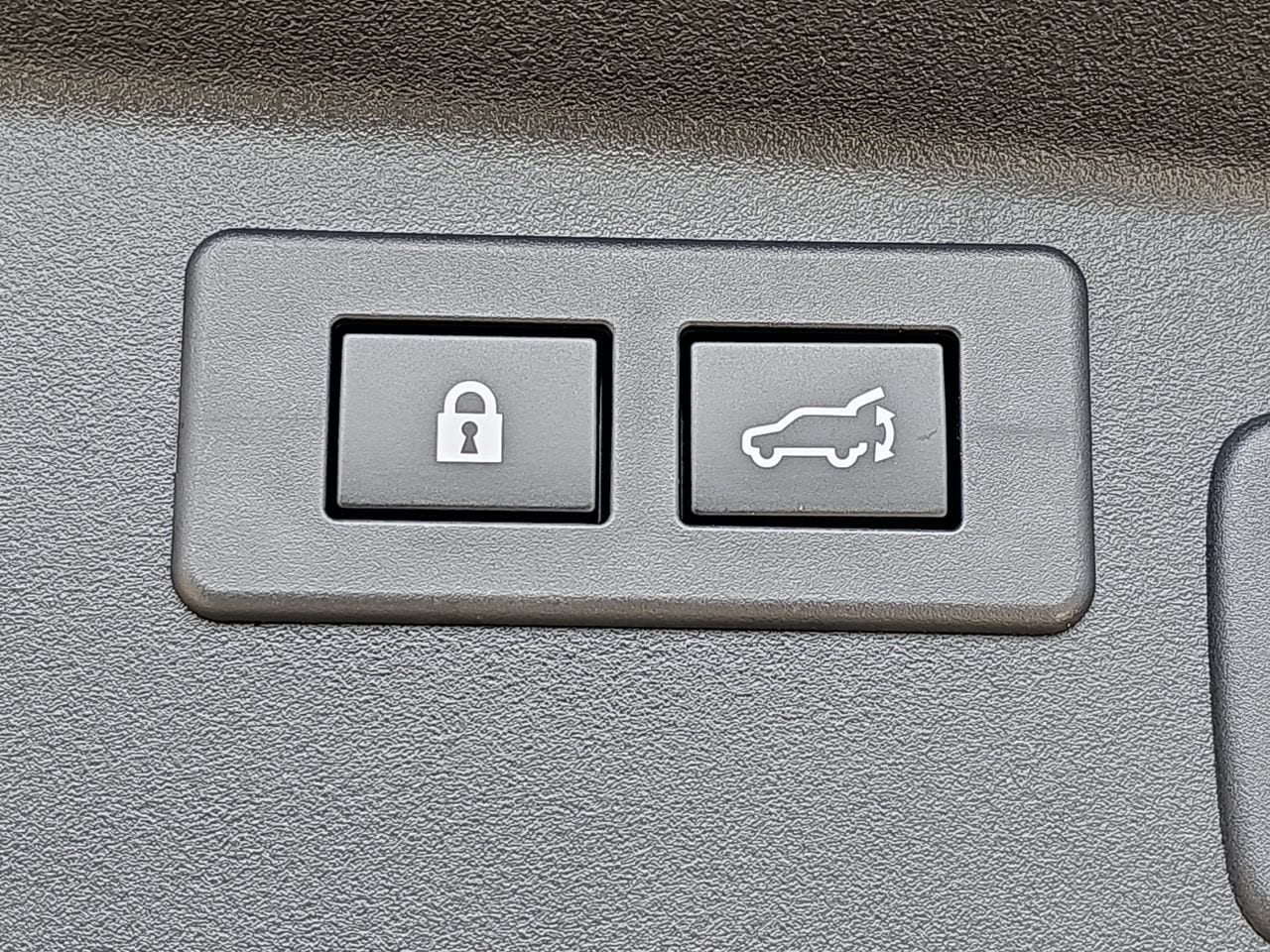New 2026 Ice Silver Subaru Premium image 13
