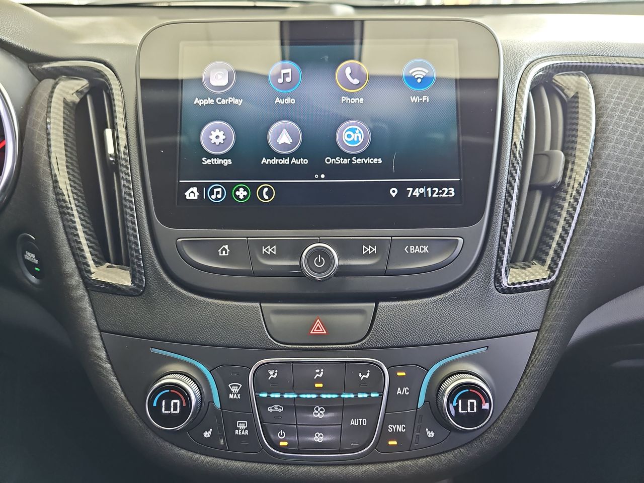 Used 2019 Summit White Chevrolet LT image 24