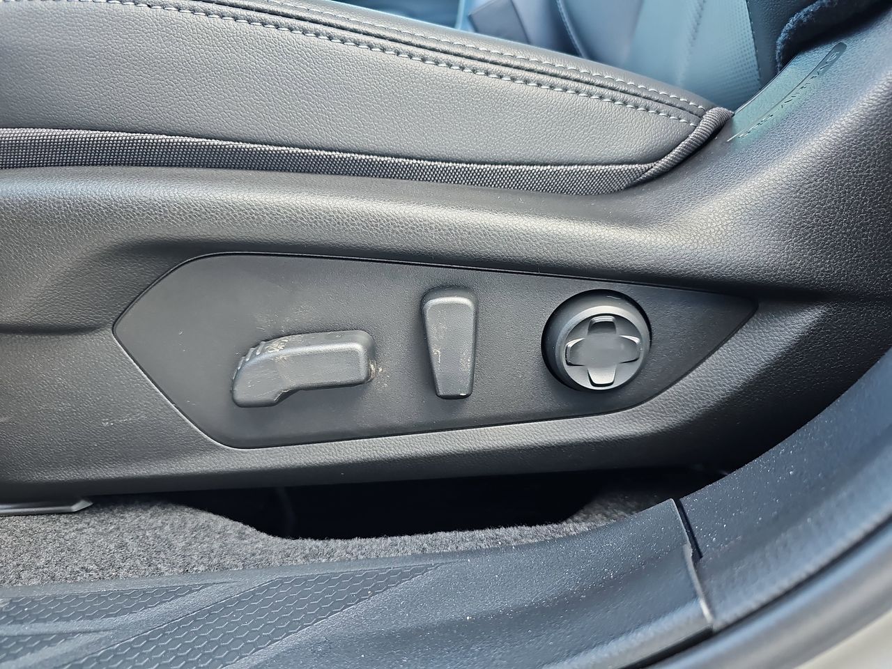 New 2026 River Rock Pearl Subaru Limited XT image 30