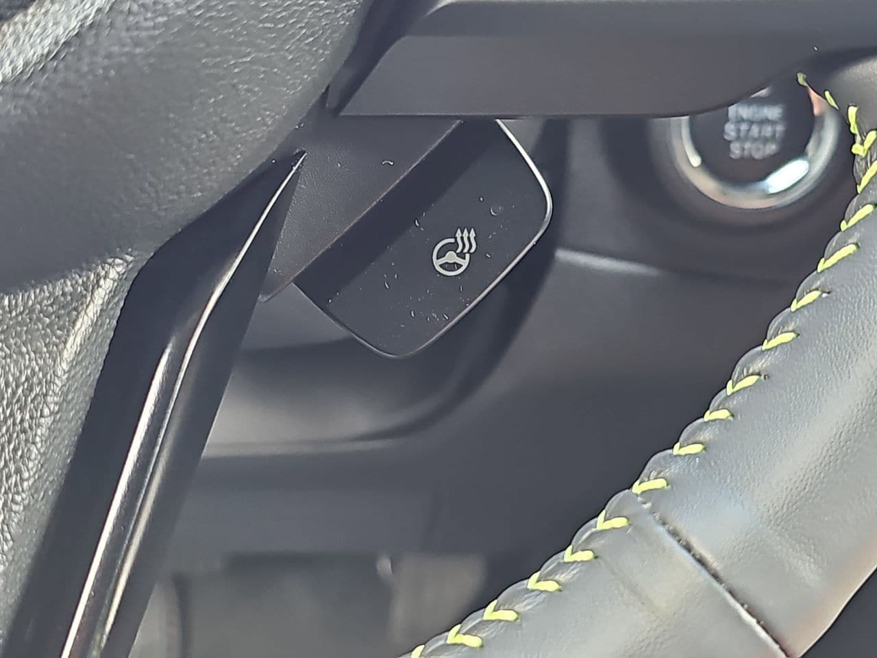 Certified Used 2025 Green Metallic Subaru Onyx Edition Touring image 22