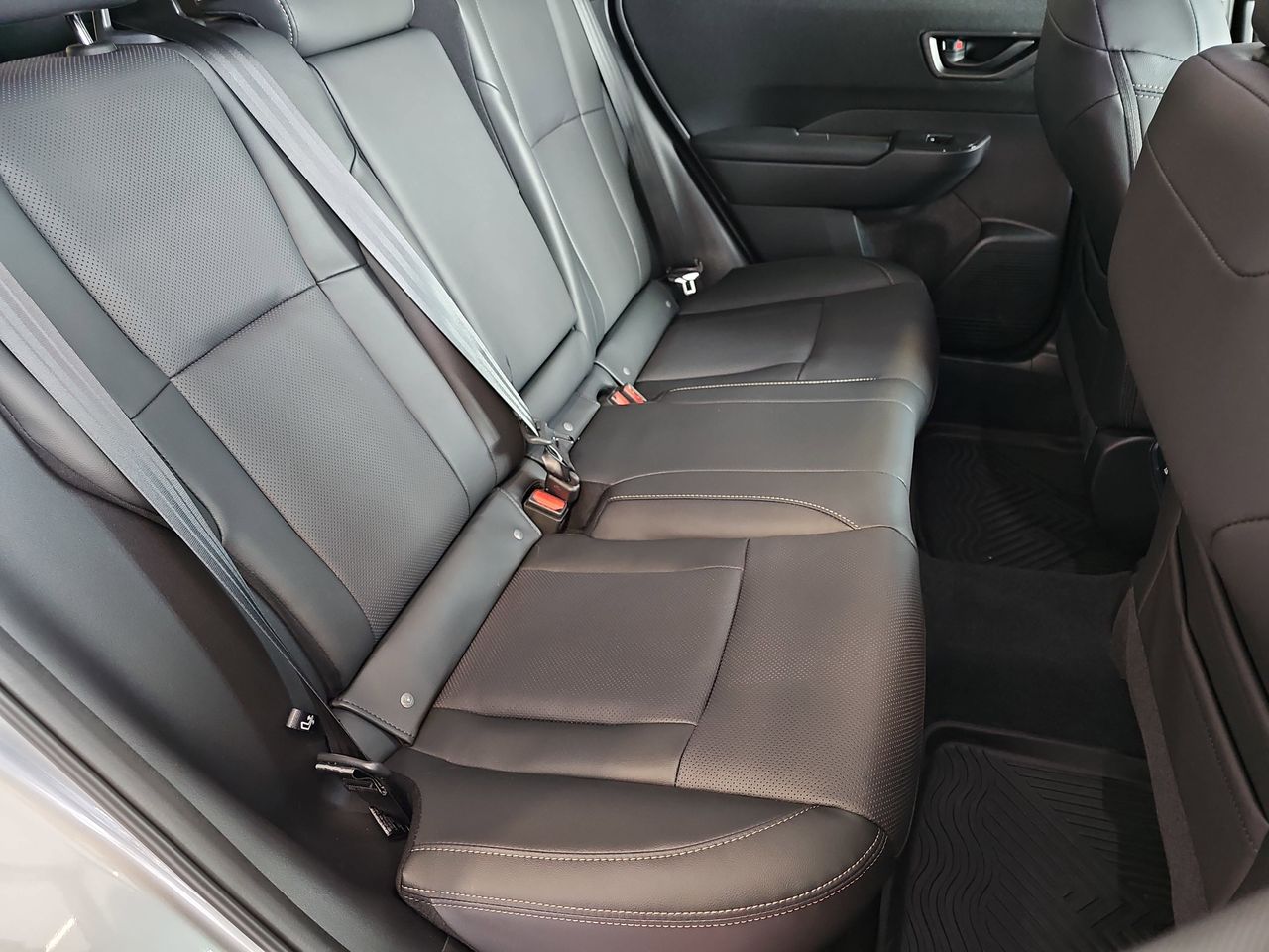 New 2026 Ice Silver Subaru Limited image 14