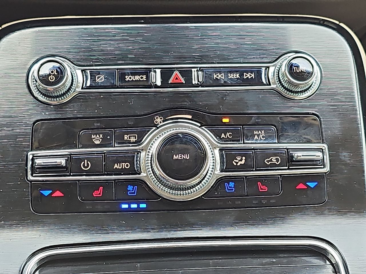 Used 2021 Mocha Lincoln Reserve image 26