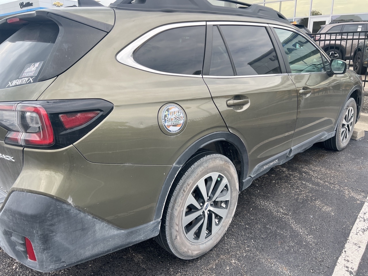Used 2021 Subaru Outback Premium with VIN 4S4BTAFC1M3137472 for sale in Kansas City