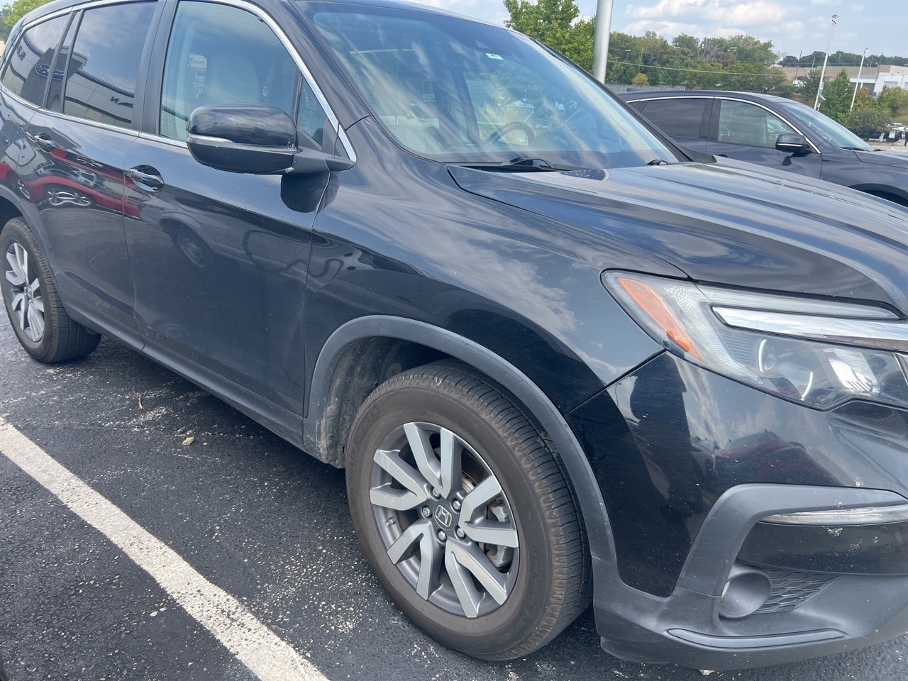 Used 2019 Honda Pilot EX-L with VIN 5FNYF6H59KB055720 for sale in Kansas City