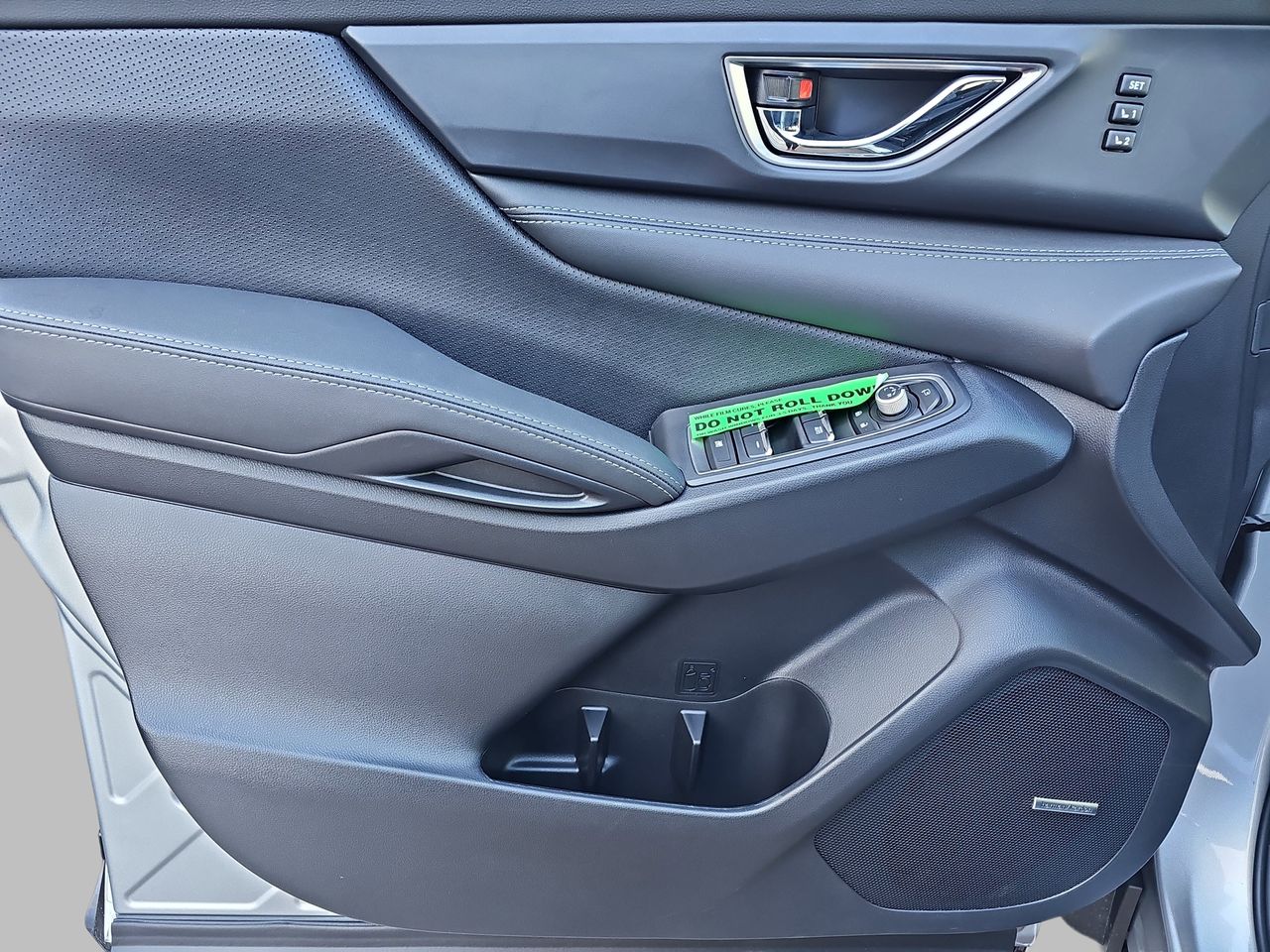 New 2026 Ice Silver Subaru Limited 7-Passenger image 31