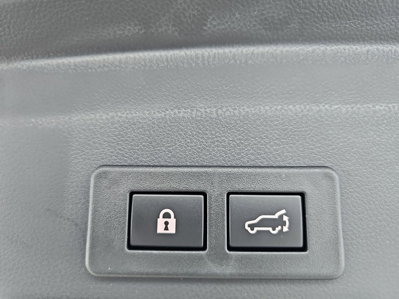 New 2026 Sapphire Blue Pearl Subaru Limited Bronze Edition 7-Passenger image 14