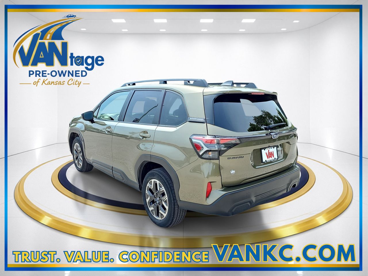 Certified Used 2025 Autumn Green Metallic Subaru Premium image 9