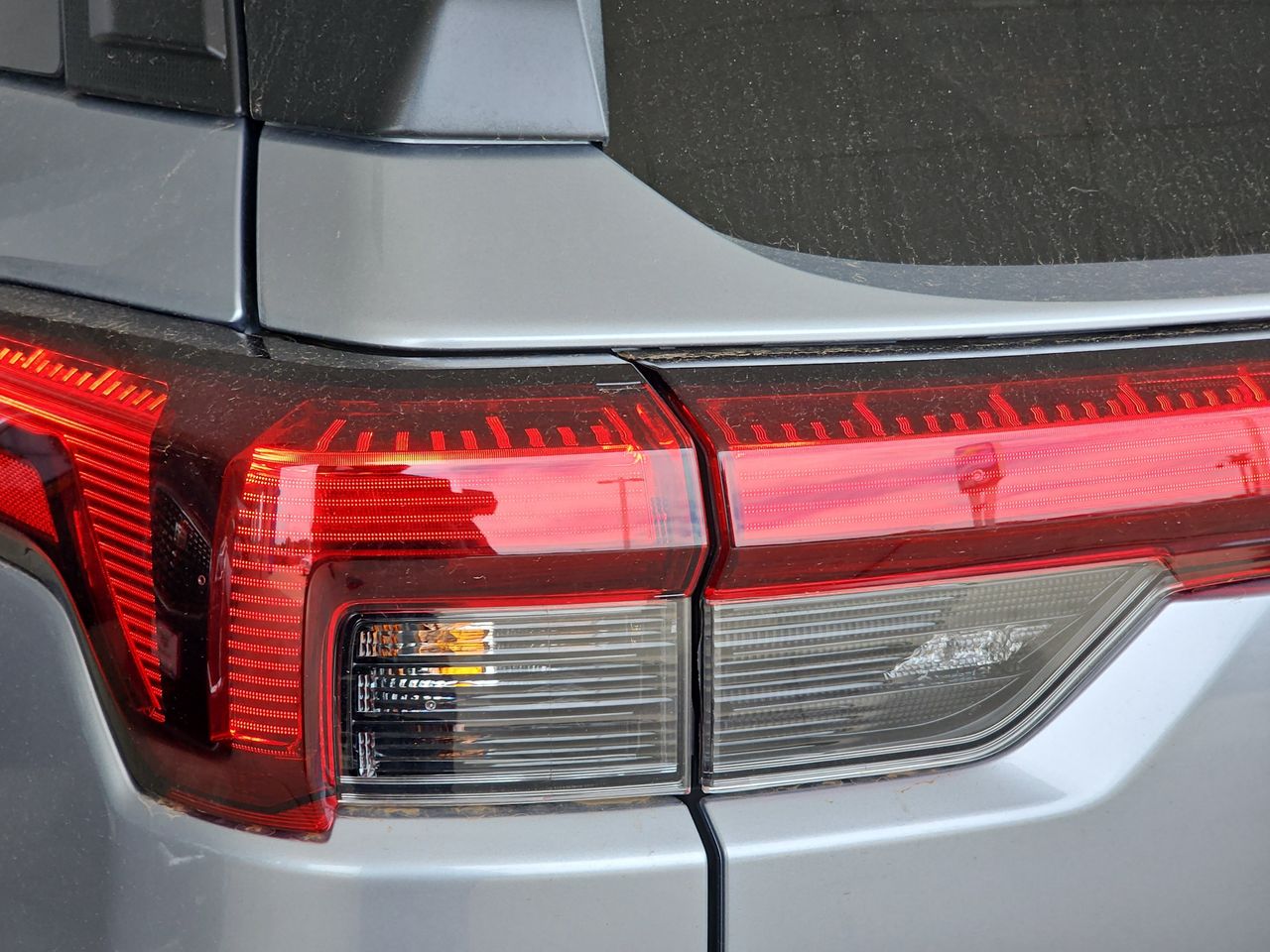 New 2026 Ice Silver Subaru Limited image 37