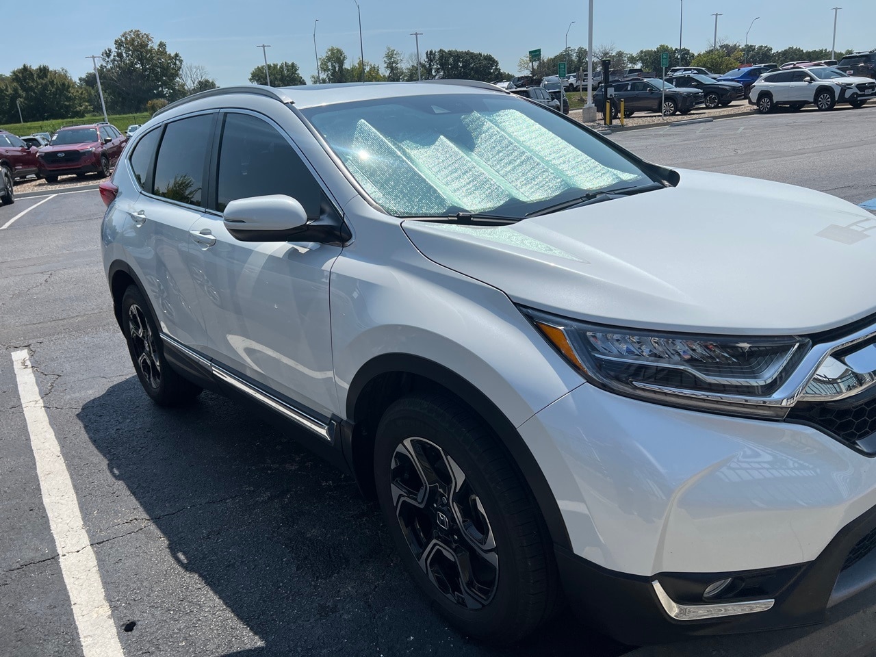 Used 2019 Honda CR-V Touring with VIN JHLRW2H90KX009881 for sale in Kansas City