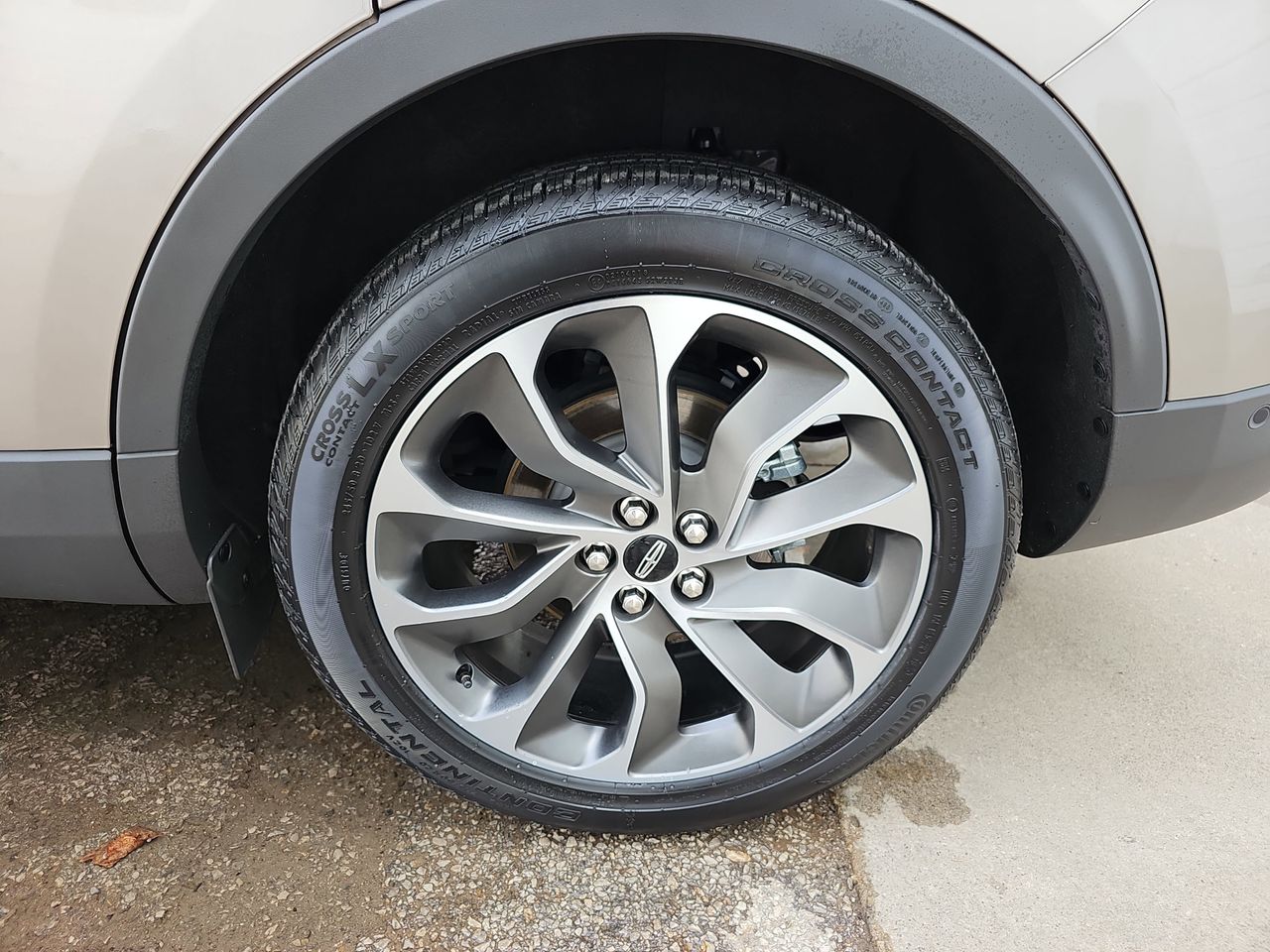 Used 2021 Mocha Lincoln Reserve image 39