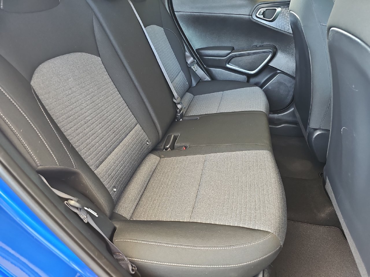Used 2022 Neptune Blue Kia GT-Line image 18