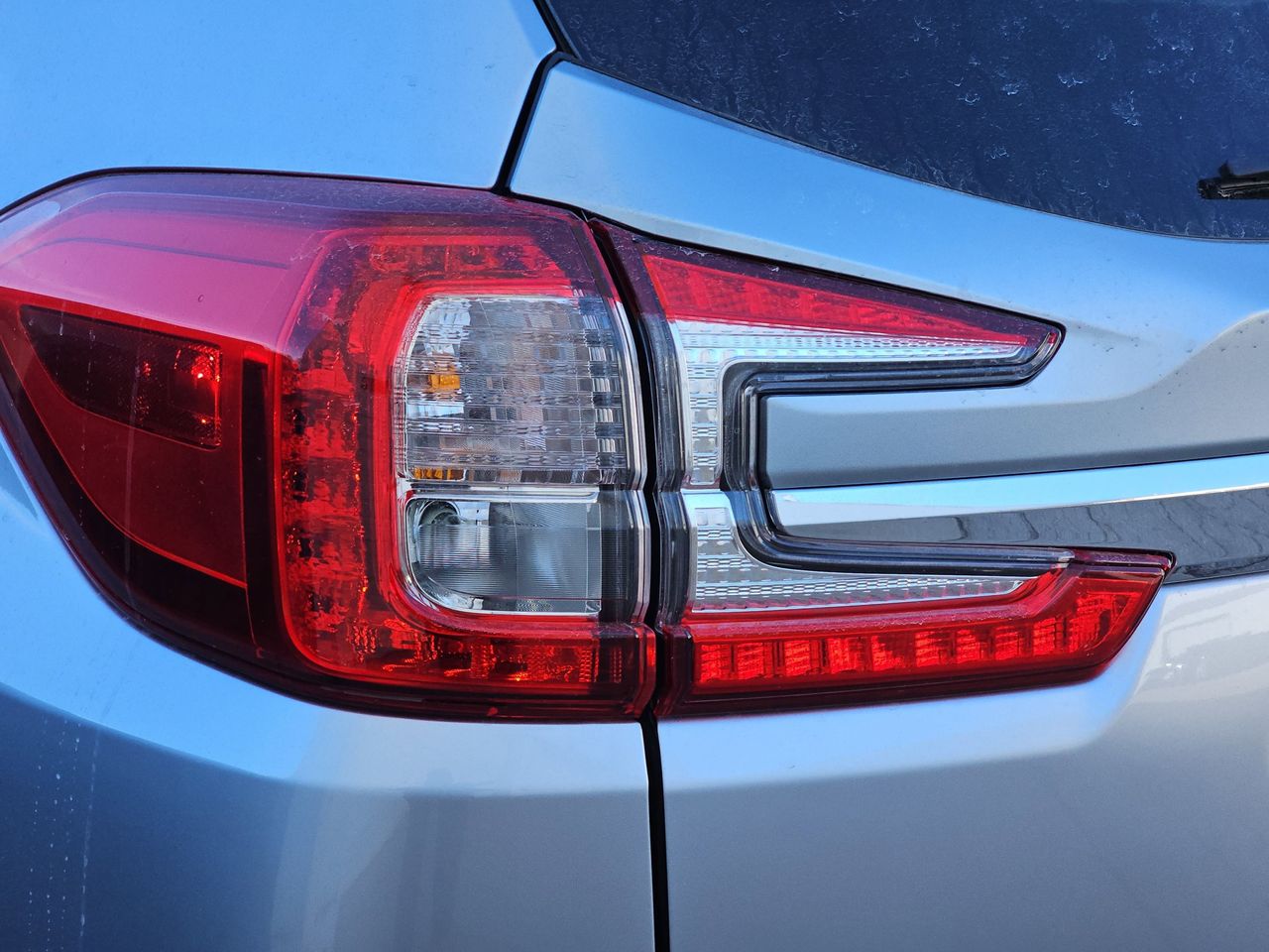 New 2026 Ice Silver Subaru Limited 7-Passenger image 40