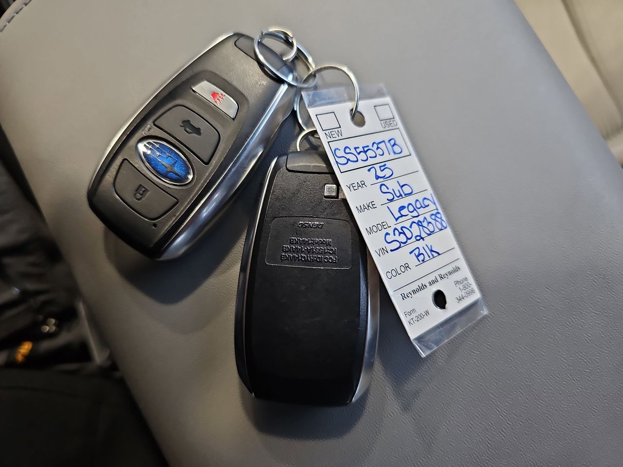 Certified Used 2025 Crystal Black Silica Subaru Premium image 41