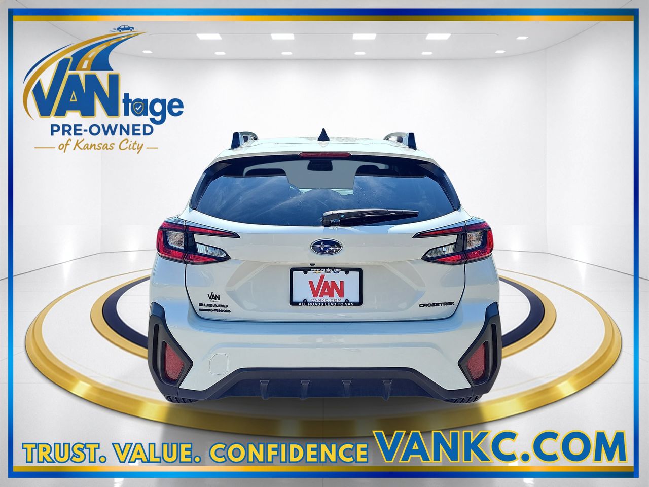 Used 2026 Crystal White Pearl Subaru Premium image 7