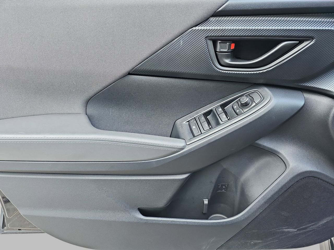 Certified Used 2025 Crystal Black Silica Subaru Premium image 31