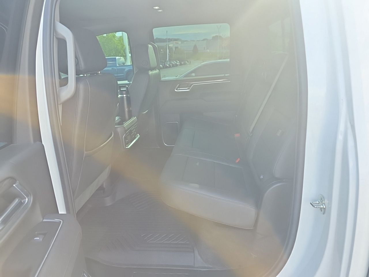 Used 2025 Summit White Chevrolet LTZ image 7