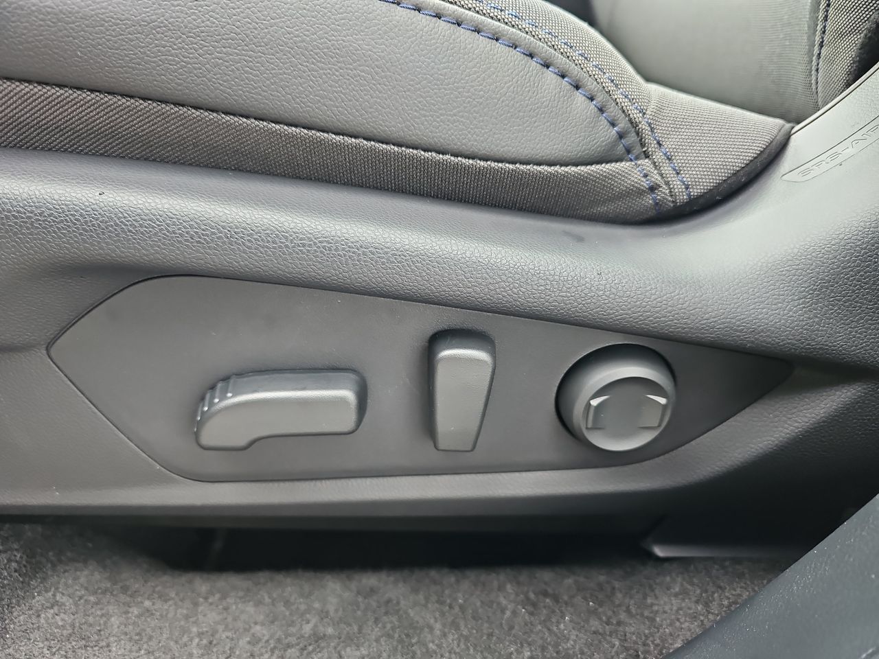 New 2026 River Rock Pearl Subaru Premium image 29