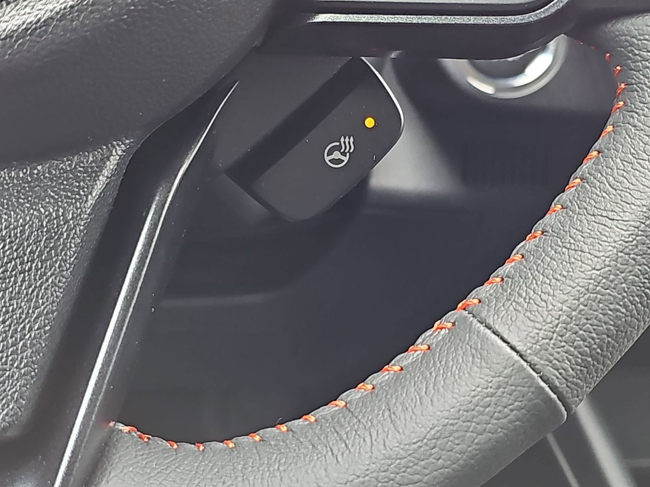 New 2026 Citron Yellow Pearl Subaru Limited Hybrid image 19