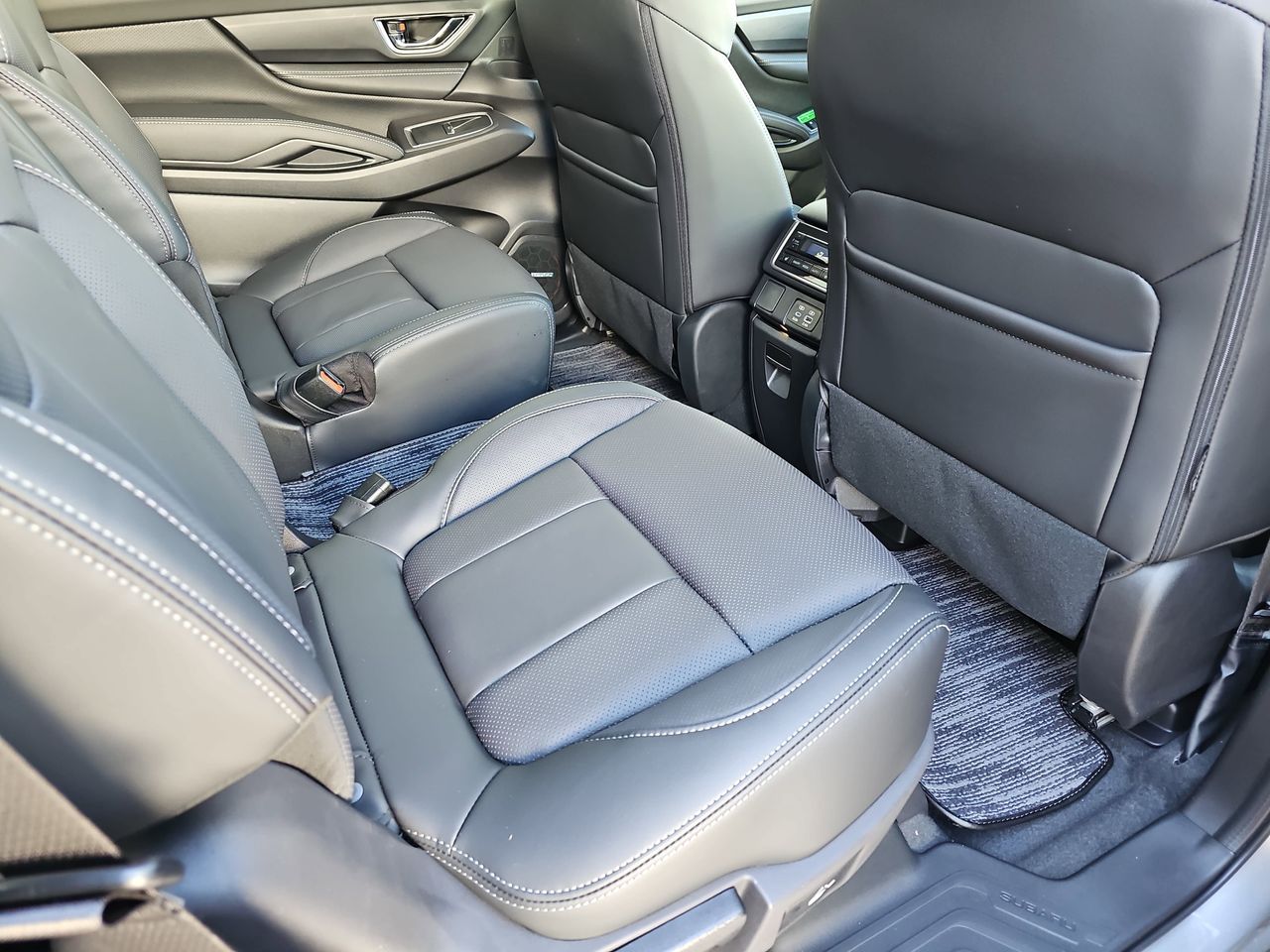 New 2026 Ice Silver Subaru Limited 7-Passenger image 11